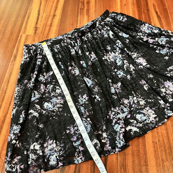Torrid Black Purple Skirt Lace Mini Midi Floral Elastic Waistband A-Line Size 1X - Picture 6 of 8